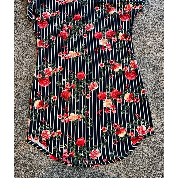 Bobbie & Brooks Women's‎ Navy Blue/white red roses short sleeve dress size large - Picture 11 of 12